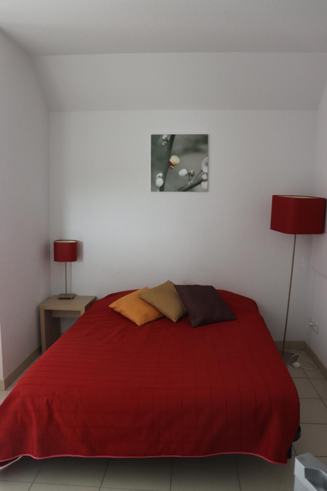 Residence De La Source By Euclenima Salies-de-Béarn Room photo